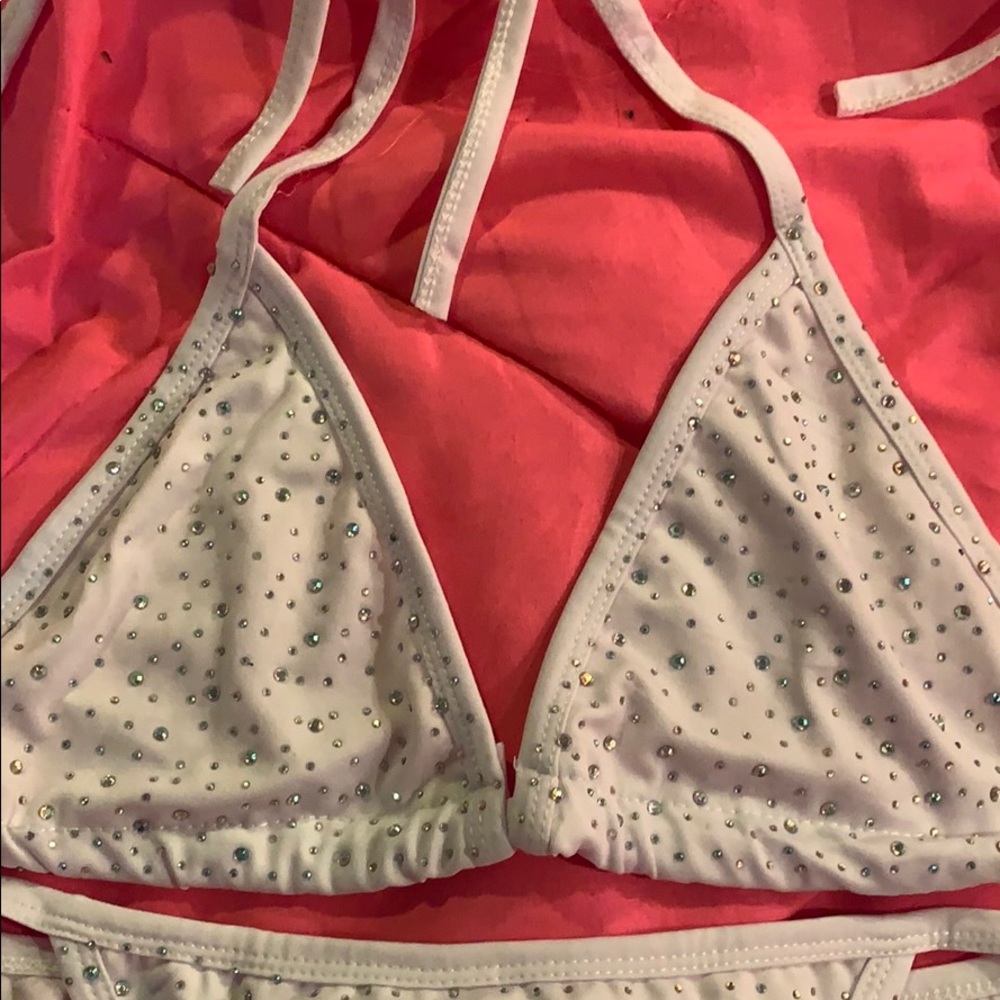 Bathing suit - Picture 3 of 4